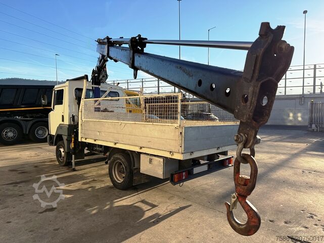 Truck with fixed body Nissan ECO T 100