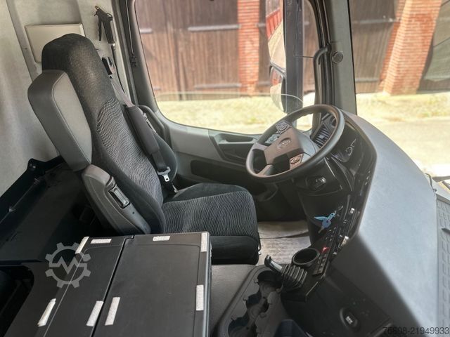 Kamyon üzerine monteli vinç MERCEDES-BENZ Antos 2646 Baustoff Atlas 206.3 Lift/Lenk AHK