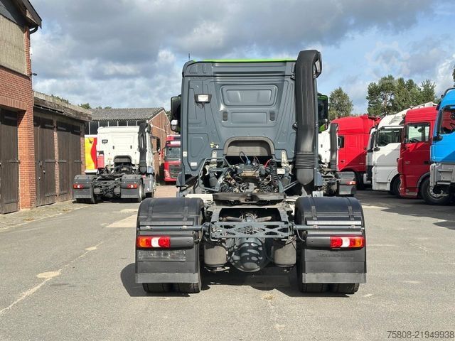 Standardní tahač MERCEDES-BENZ Actros 1840 ADR FL/AT Safety Xenon PTO