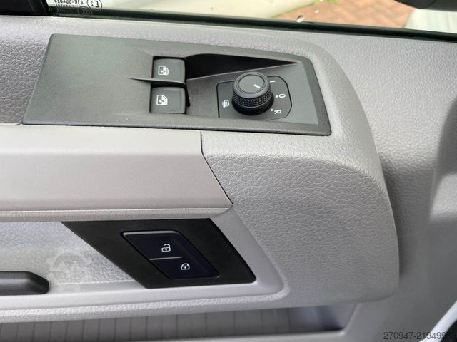 Βαν με ψηλή οροφή VOLKSWAGEN Crafter Kasten 35 L3H3 Autom. NAVI SITZHZ ACC