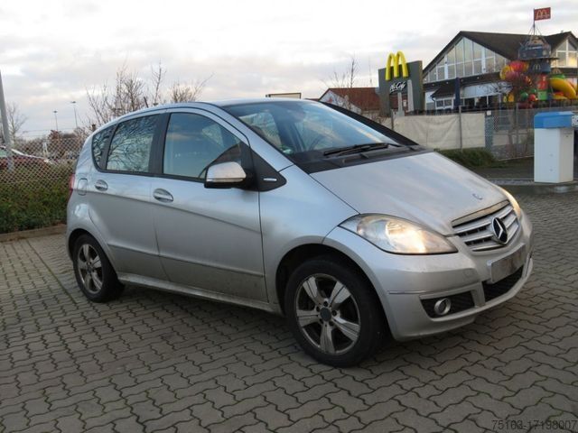 Aangepaste bestelwagen MERCEDES-BENZ A-Klasse 200 Avantgarde PKW