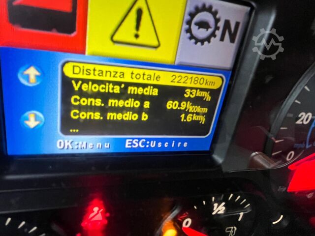 Concrete mixer truck Astra HD9 84.50-80