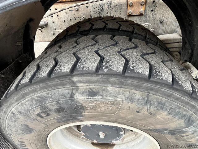 Concrete mixer truck Astra HD9 84.50-80