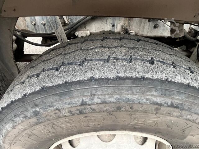 Concrete mixer truck Astra HD9 84.50-80