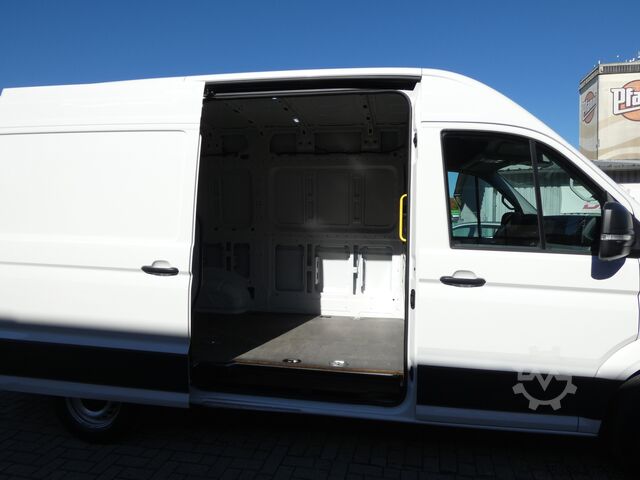 Magas tetős furgon VW Crafter  35L2H2 177PS Automatik ACC