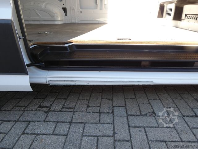 Magas tetős furgon VW Crafter  35L2H2 177PS Automatik ACC