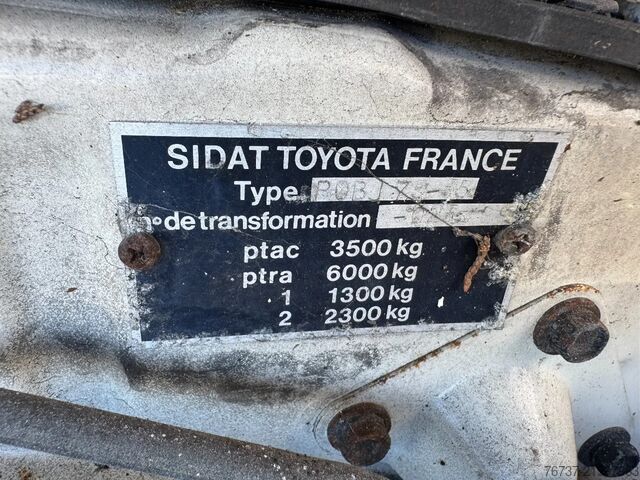 Veicolo di recupero Toyota LANDCRUISER **RECOVERY TRUCK-WINCH**