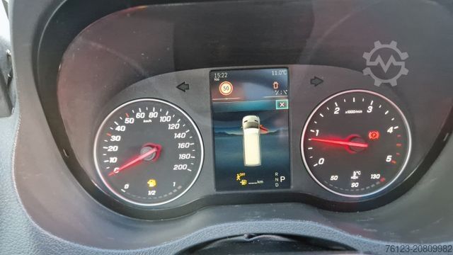 Minibus MERCEDES-BENZ 519 und 517 Glasdach XXL  20 Sitze Stock