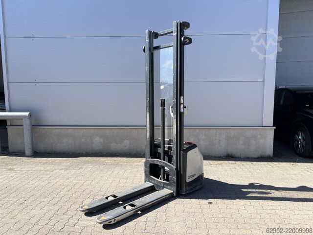 Manuel istifleyici Crown WF 3000-1.0 TF