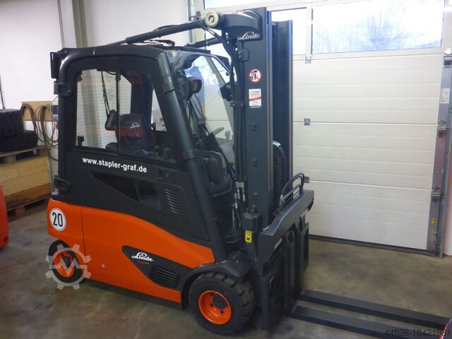 Stivuitor electric cu 4 roți Linde E20 PL-02