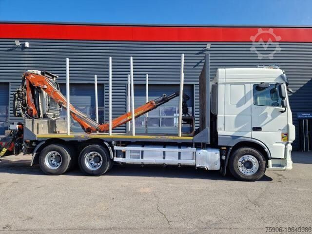 Camion și remorcă DAF XF 530