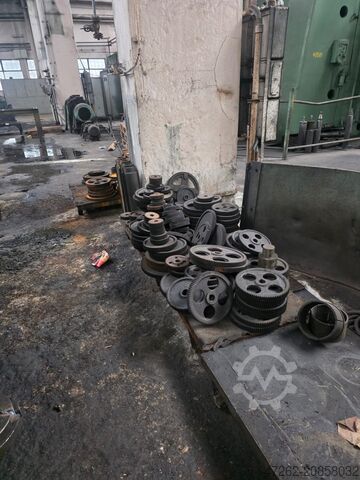 Gear hobbing machine Sykes 5E
