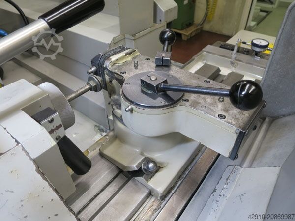 Universele rondslijpmachine JONES & SHIPMAN 1300X-1000