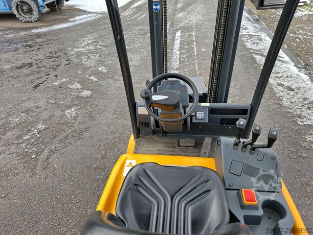 Wózek widłowy Jungheinrich EFG 113 | 2010