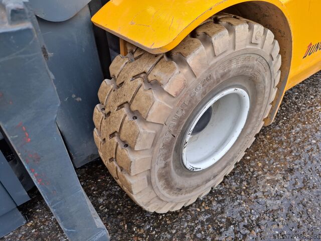 Wózek widłowy Jungheinrich EFG 113 | 2010