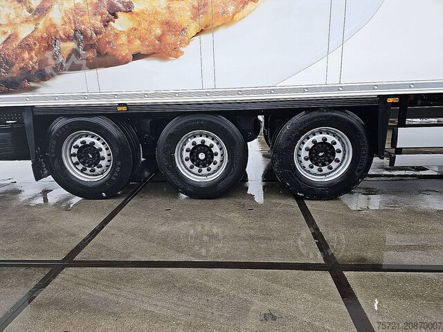 Transport chłodniczy/mrożony SCHMITZ SKO 24
