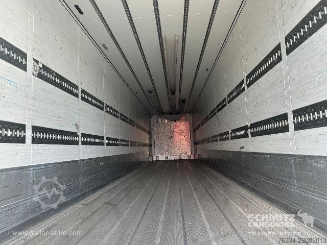 Semi-reboque frigorífico Schmitz Cargobull Semitrailer Reefer Standard Hayon