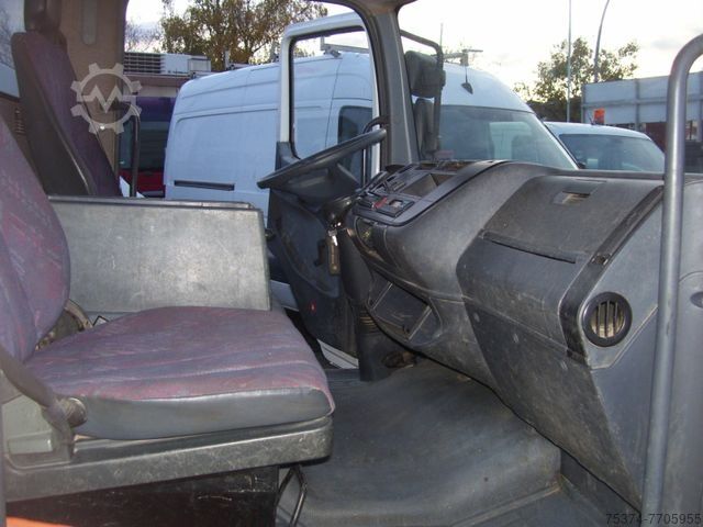 Driewegkiepwagen MERCEDES-BENZ Atego 815 MKG Kran