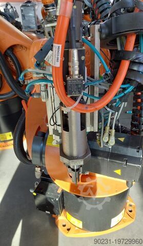 Industrijski robot KUKA KR 16-2 KRC2 ED05 2008 MODEL