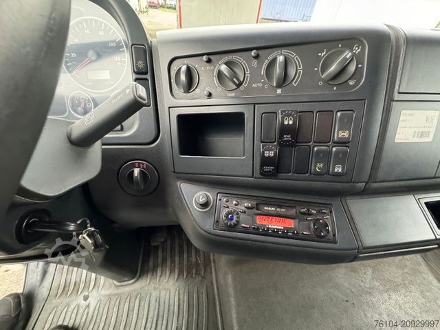 Camión con caja móvil MAN 18.350 TGA BDF L-Haus 5-Sitzer 261TKM