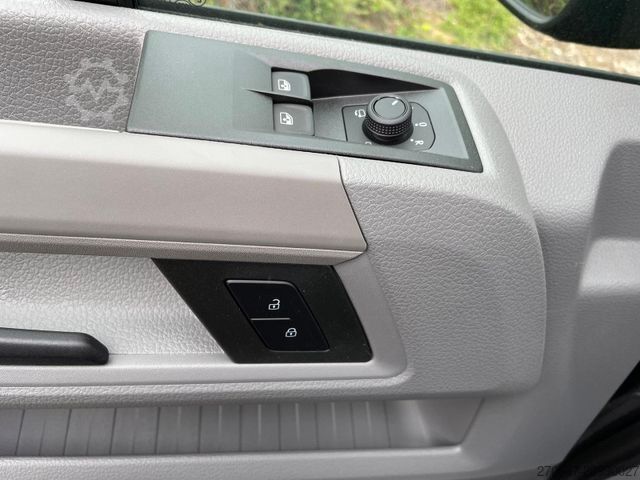 Yüksek tavanlı panelvan MAN TGE 3.180 L3H3 Kasten 4x4 AHK ACC LED NAV SITZHZ