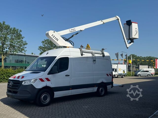 Plate-forme de levage Mercedes-Benz Sprinter 314 CDI 513 draaiuren!