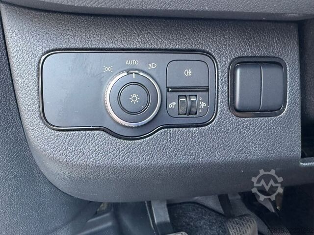 Platforma de ridicare Mercedes-Benz Sprinter 314 CDI 513 draaiuren!