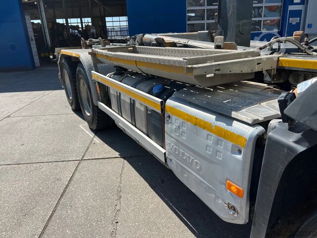 Haakarmsysteem Volvo FMX 420 / 6x4 / Hookarm 20T / Steel Spring