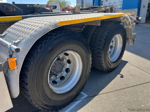 Haakarmsysteem Volvo FMX 420 / 6x4 / Hookarm 20T / Steel Spring