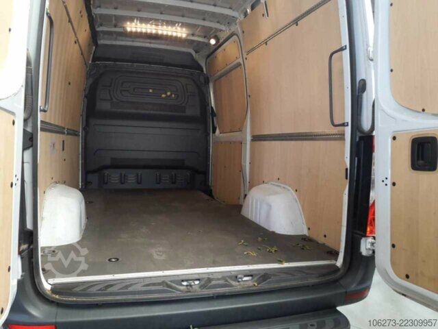 Furgoneta Mercedes-Benz Sprinter 317 CDI,L2H2,Automatik,Kamera,Navi