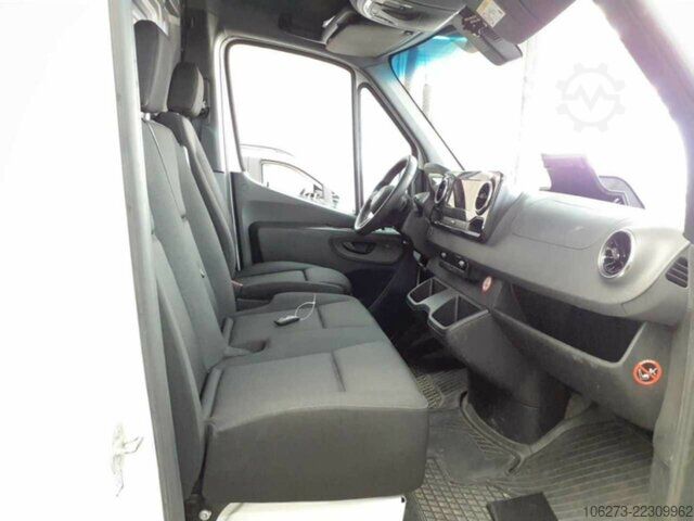 Furgoneta Mercedes-Benz Sprinter 317 CDI,L2H2,Automatik,Kamera,Navi