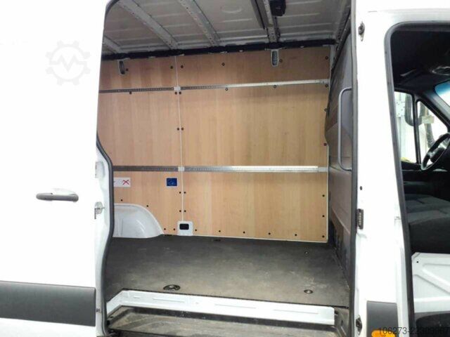 Furgoneta Mercedes-Benz Sprinter 317 CDI,L2H2,Automatik,Kamera,Navi