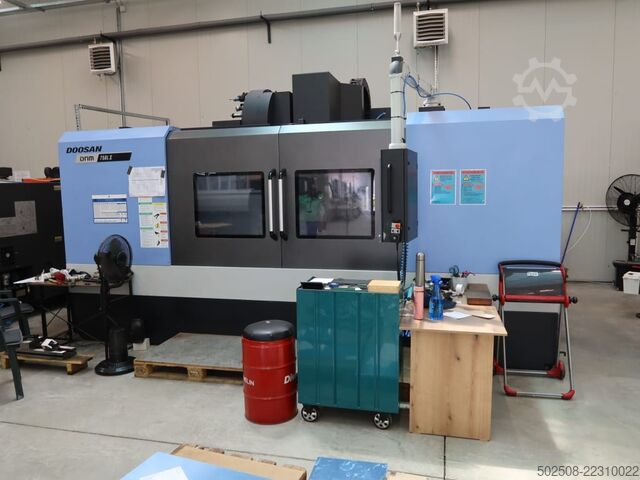 κατακόρυφο κέντρο κατεργασίας Doosan DNM 750 L II