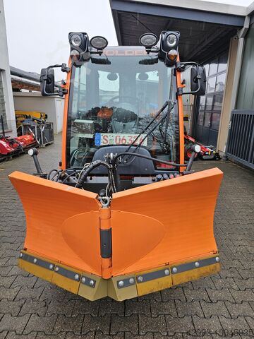 Winter maintenance equipment Holder C 70 SC