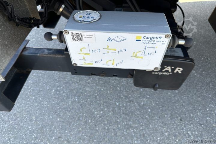 Caminhão frigorífico Iveco 120E28 TKK Carrier/ Swiss-Vehicle