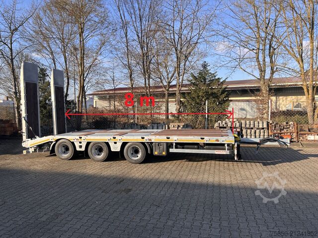 Low loader trailer Möslein TT 34 Zugrohr Gerade  34 t GG Tridem- Tieflader 3 Achs, gelenktNeufahrzeug