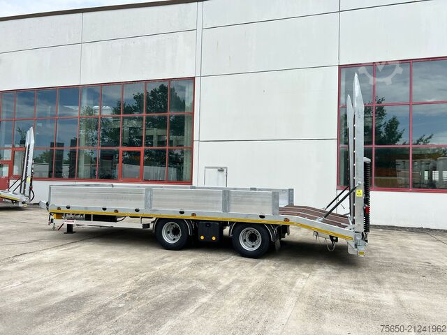 Low loader trailer Möslein TT21- 7,2  21 t Tandemtieflader, Luftgefedert, NEU