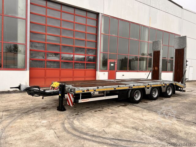 Low loader trailer Möslein TTA33 Schwebheim  31 t Tridemtieflader gelenkt, Neuwertig