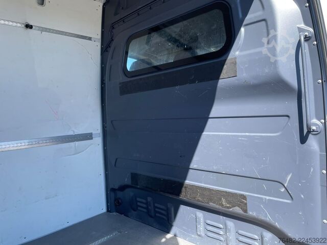 Furgone a tetto alto MERCEDES-BENZ Sprinter 317 CDI KA/L2H2/3665/MBUX/AUTOMATIK/KAM
