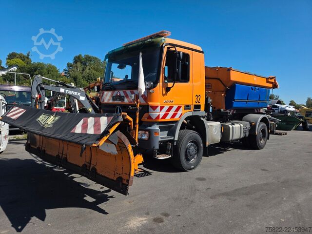 Altro MERCEDES-BENZ Actros 2036 / 4x4 Allrad / kommunal Winterdienst
