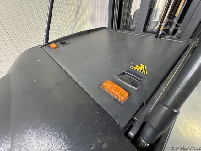 EK 1300 - Sínes vezetés!! MAGAZINER EK 1300  - Rail Guidance !!
