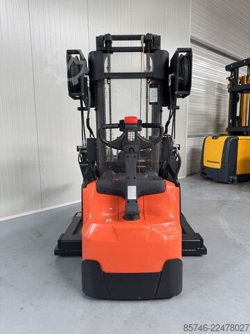 SWE 140 S - with PALLETCHANGER !! TOYOTA SWE 140 S - with PALLETCHANGER !!