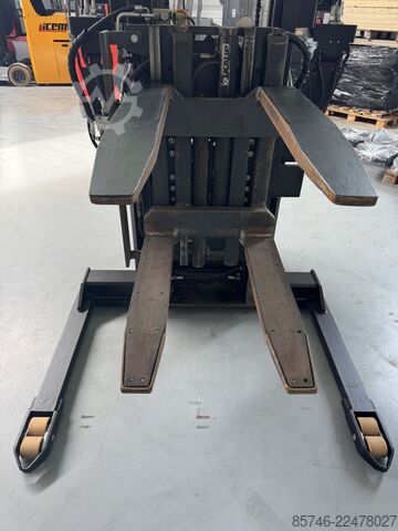 SWE 140 S - with PALLETCHANGER !! TOYOTA SWE 140 S - with PALLETCHANGER !!
