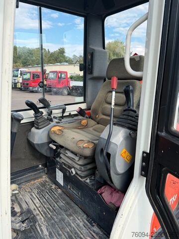 Minikoparka KUBOTA KX 71-3 Minibagger Schnellwechsler Löffel
