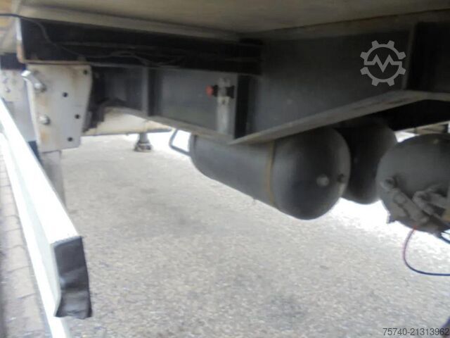 Chladírenská/mrazírenská přeprava Vogelzang V0-STG 1 Axle + Dhollandia Lift + Carrier Vecto...