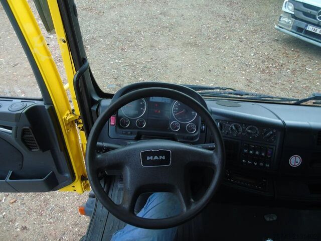 Camion de transport d'automobiles MAN TGL 8.180 + winch + MANUAL + EURO 5 + system wo...