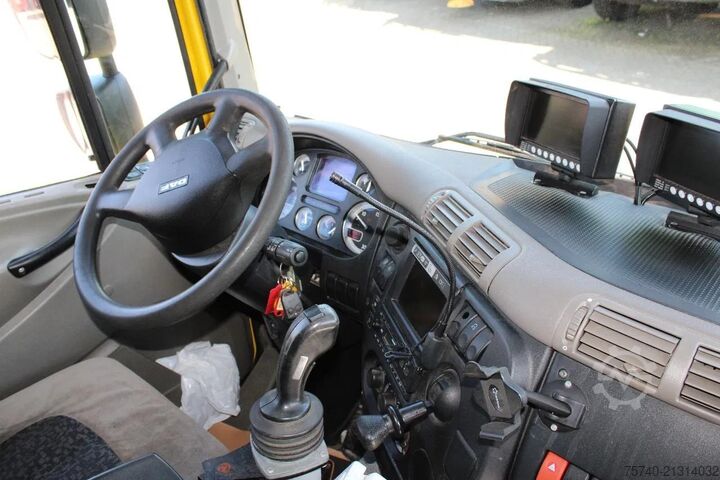 Vuilniswagen DAF CF 75 .310 + 6X2 STEERING