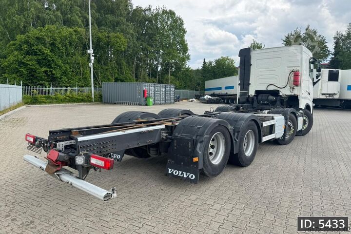 Chassis met cabine Volvo FH 540 Globetrotter, Euro 6, / 8x4 / ADR / Stee...
