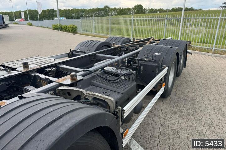 Chassis met cabine Volvo FH 540 Globetrotter, Euro 6, / 8x4 / ADR / Stee...