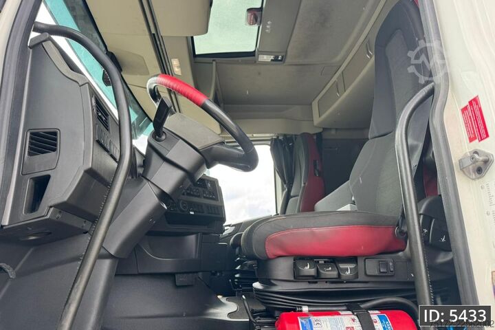 Chassis met cabine Volvo FH 540 Globetrotter, Euro 6, / 8x4 / ADR / Stee...